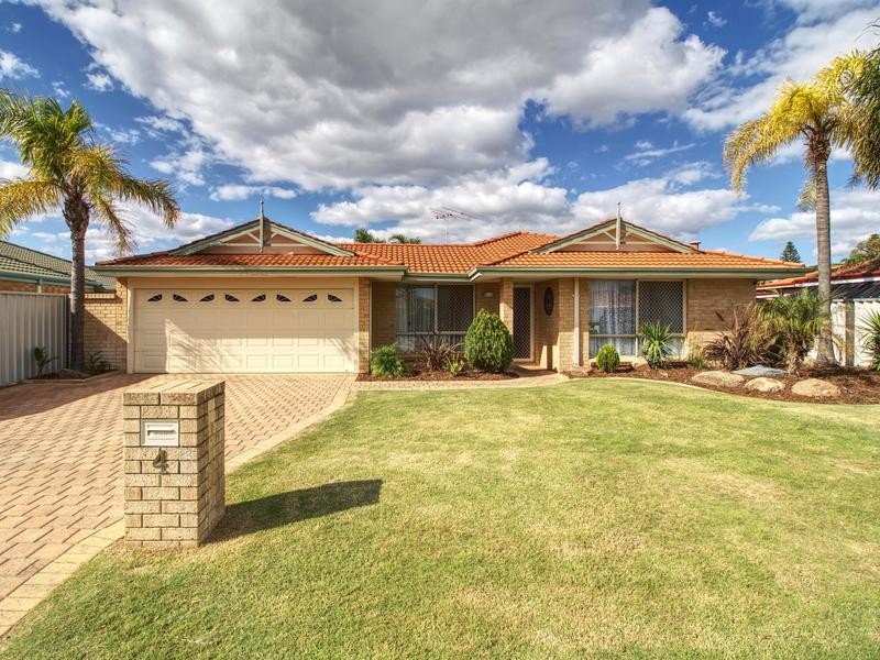 4 Greenlea Crescent, Warnbro WA 6169