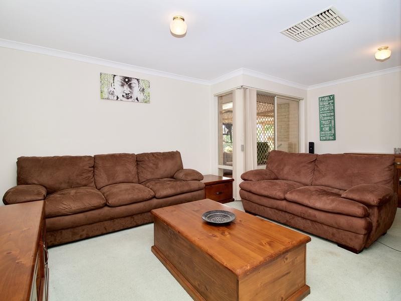 4 Greenlea Crescent, Warnbro WA 6169