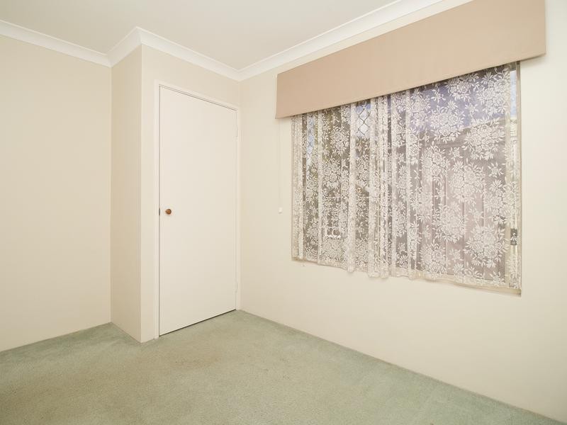 4 Greenlea Crescent, Warnbro WA 6169