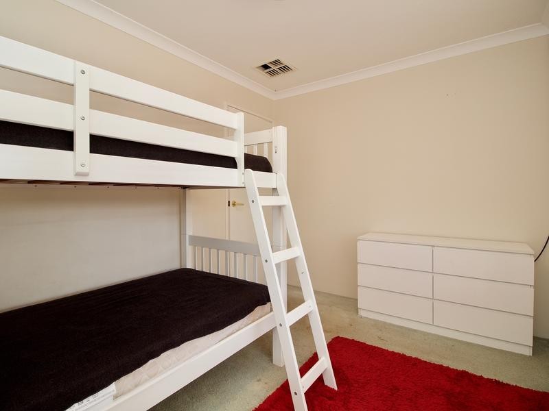 4 Greenlea Crescent, Warnbro WA 6169