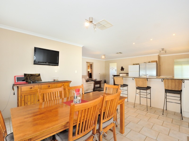 97 Charthouse Road, Waikiki WA 6169
