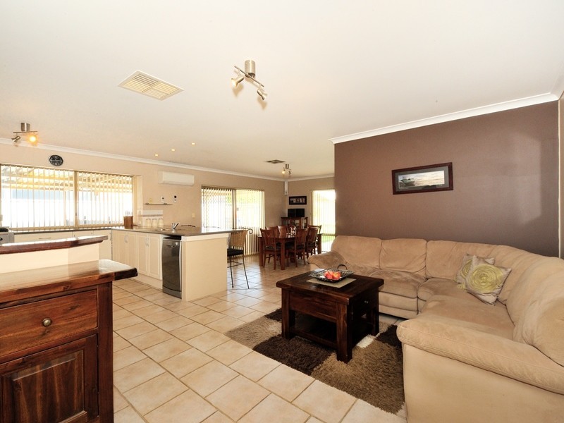 97 Charthouse Road, Waikiki WA 6169