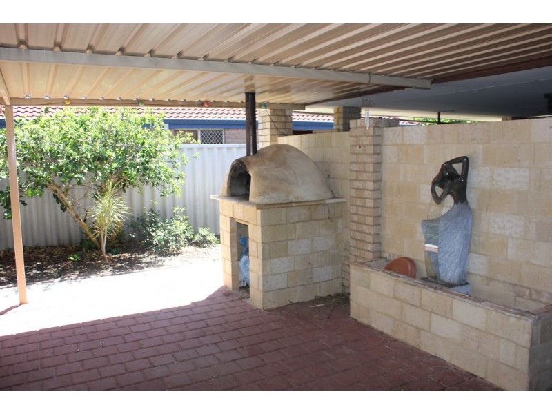 16 Aldinga Place, Waikiki WA 6169