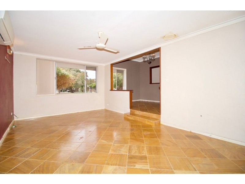 5 Mead Street, Warnbro WA 6169