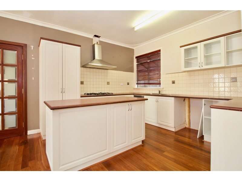 5 Mead Street, Warnbro WA 6169