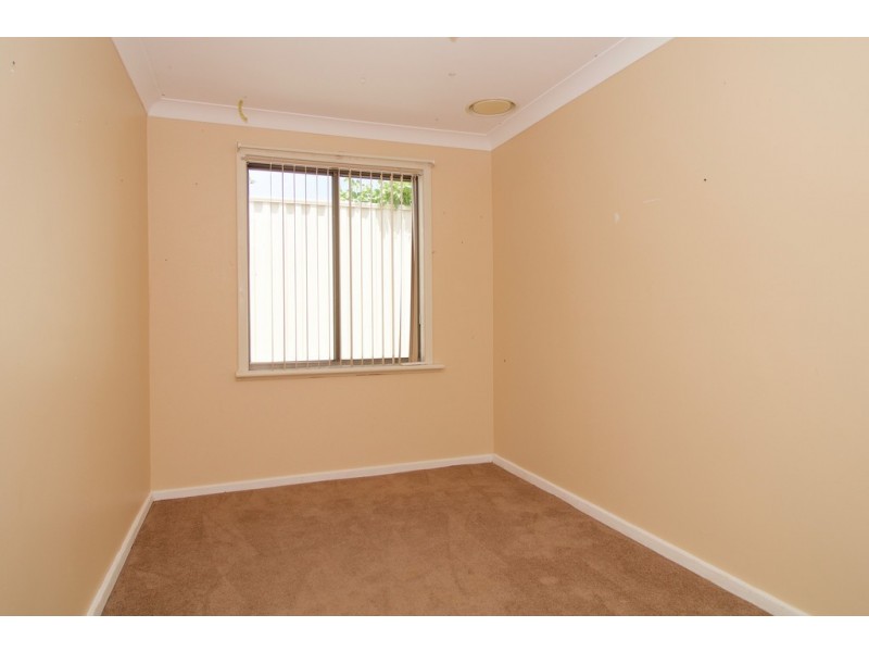 5 Mead Street, Warnbro WA 6169