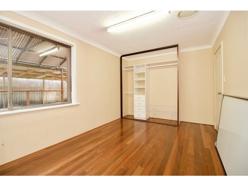 5 Mead Street, Warnbro WA 6169