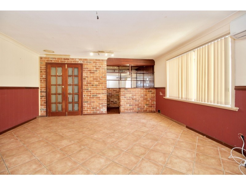 5 Mead Street, Warnbro WA 6169