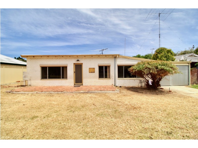 5 Mead Street, Warnbro WA 6169