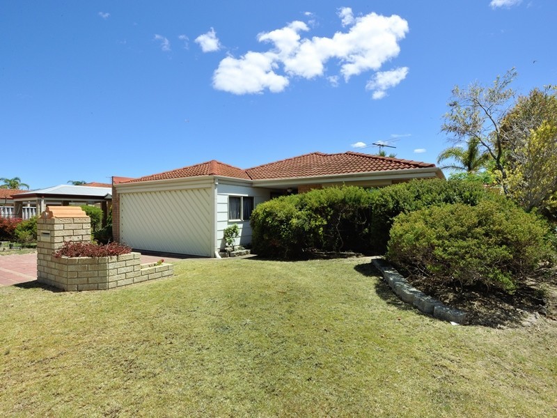 12 Lindeman Court, Waikiki WA 6169