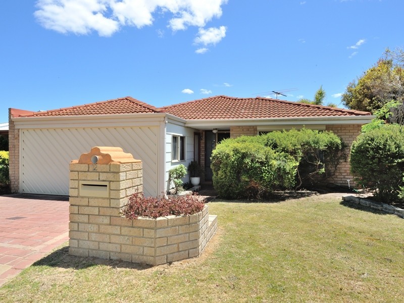 12 Lindeman Court, Waikiki WA 6169