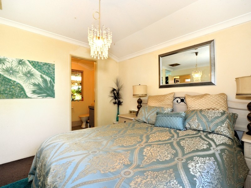 12 Lindeman Court, Waikiki WA 6169