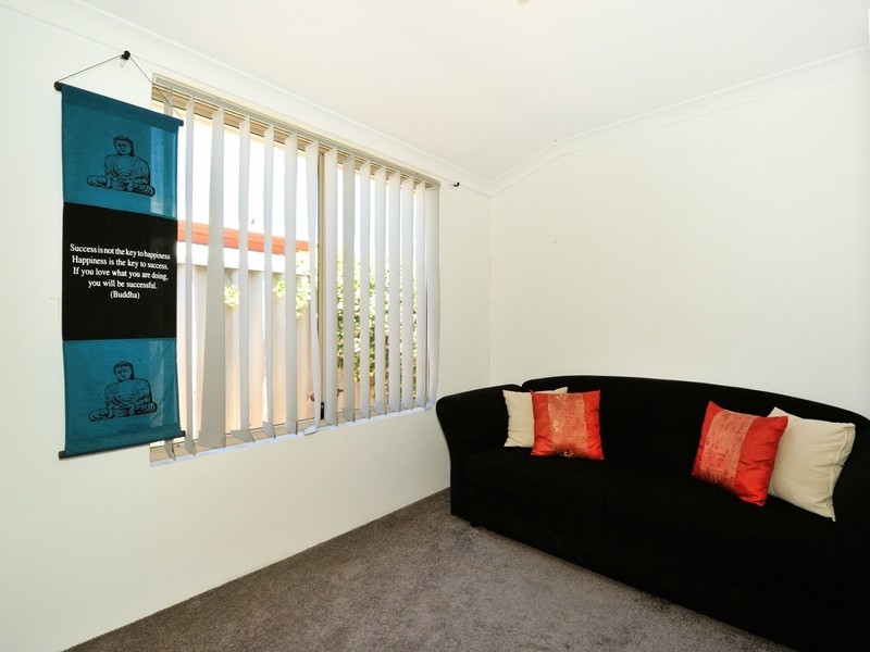 12 Lindeman Court, Waikiki WA 6169