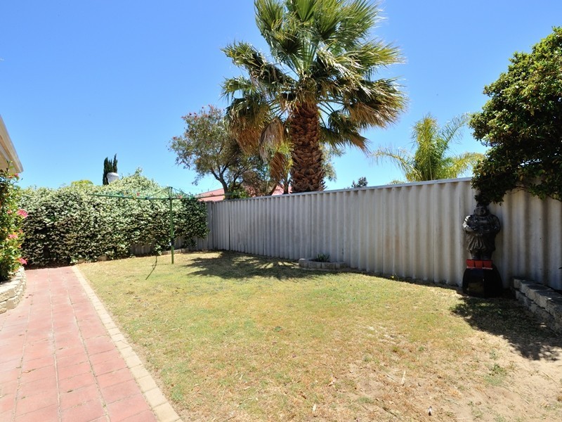 12 Lindeman Court, Waikiki WA 6169
