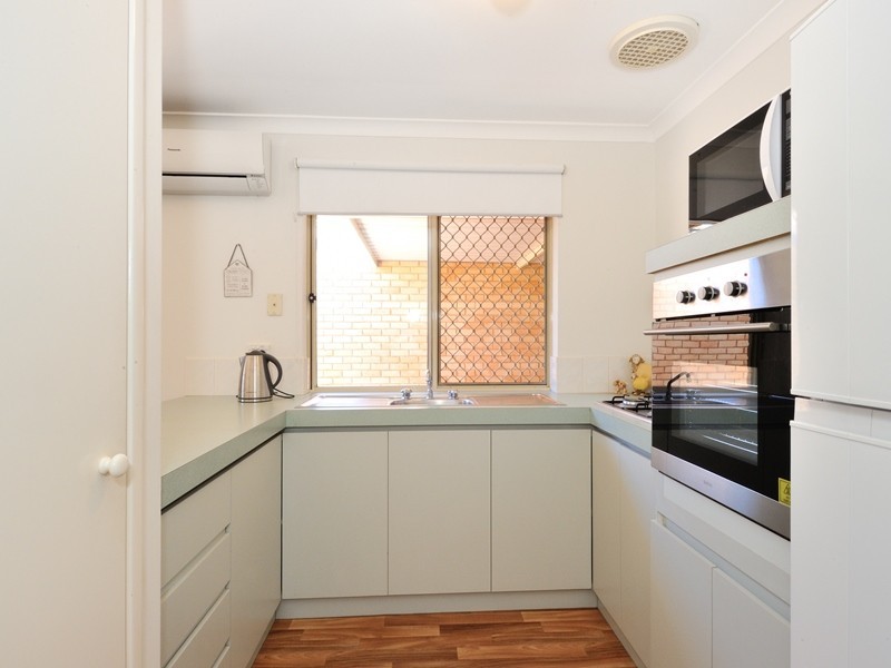 5/12 Dowling Street, Rockingham WA 6168