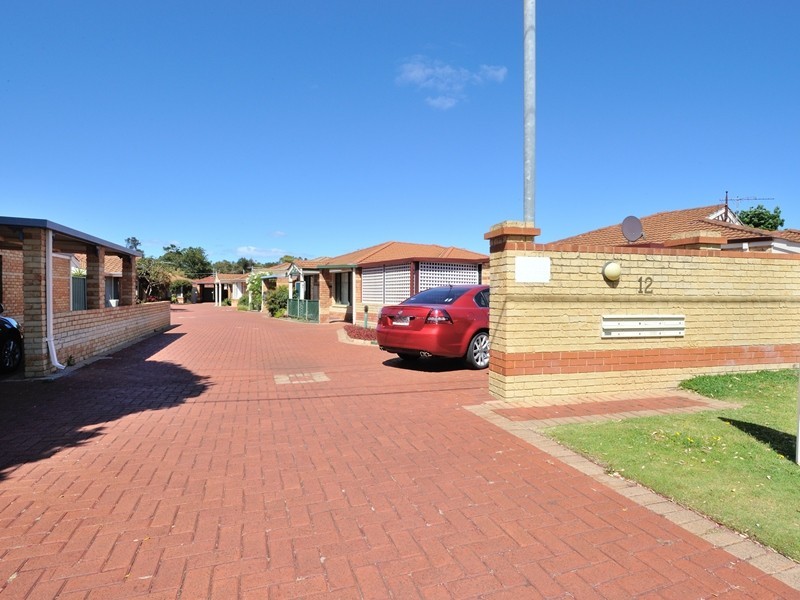 5/12 Dowling Street, Rockingham WA 6168
