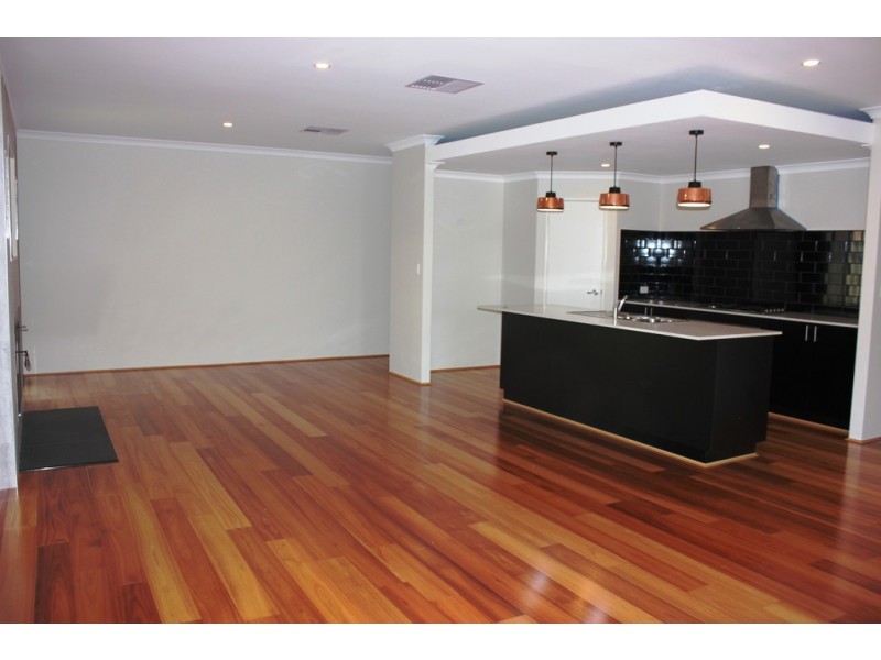 58 Ellinwood Loop, Meadow Springs WA 6210