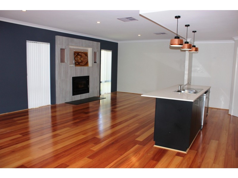 58 Ellinwood Loop, Meadow Springs WA 6210