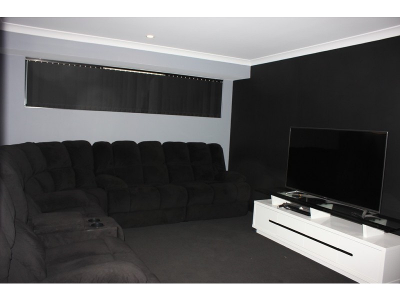 58 Ellinwood Loop, Meadow Springs WA 6210