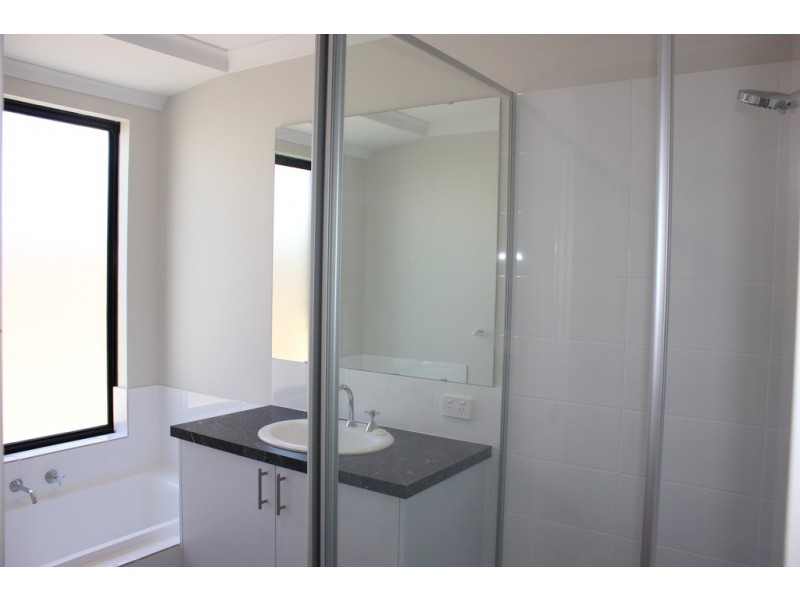 58 Ellinwood Loop, Meadow Springs WA 6210