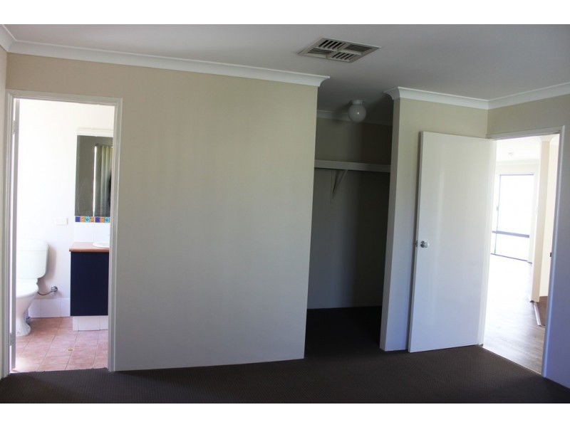 17 Hoskin Way, Baldivis WA 6171