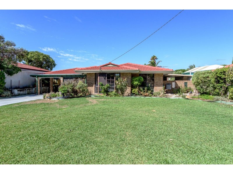 81 Fendam St, Warnbro WA 6169