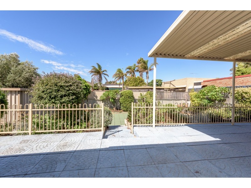 81 Fendam St, Warnbro WA 6169