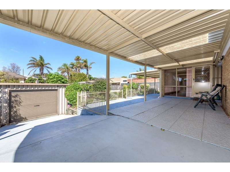 81 Fendam St, Warnbro WA 6169