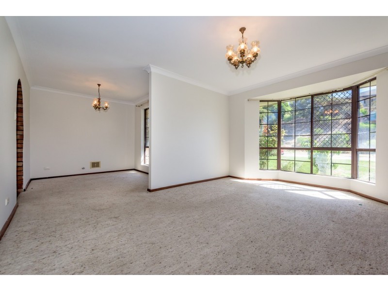 81 Fendam St, Warnbro WA 6169