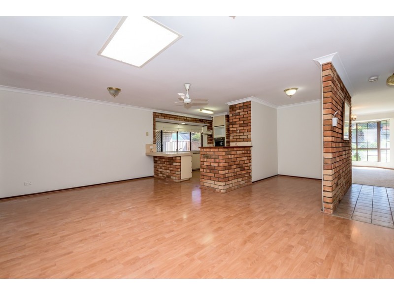 81 Fendam St, Warnbro WA 6169