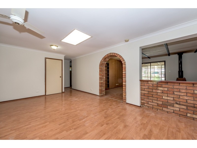 81 Fendam St, Warnbro WA 6169
