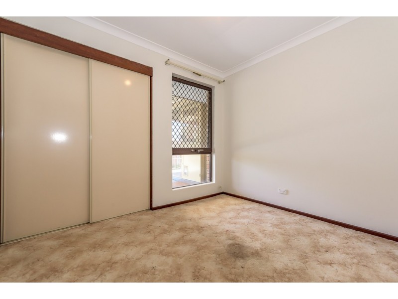 81 Fendam St, Warnbro WA 6169