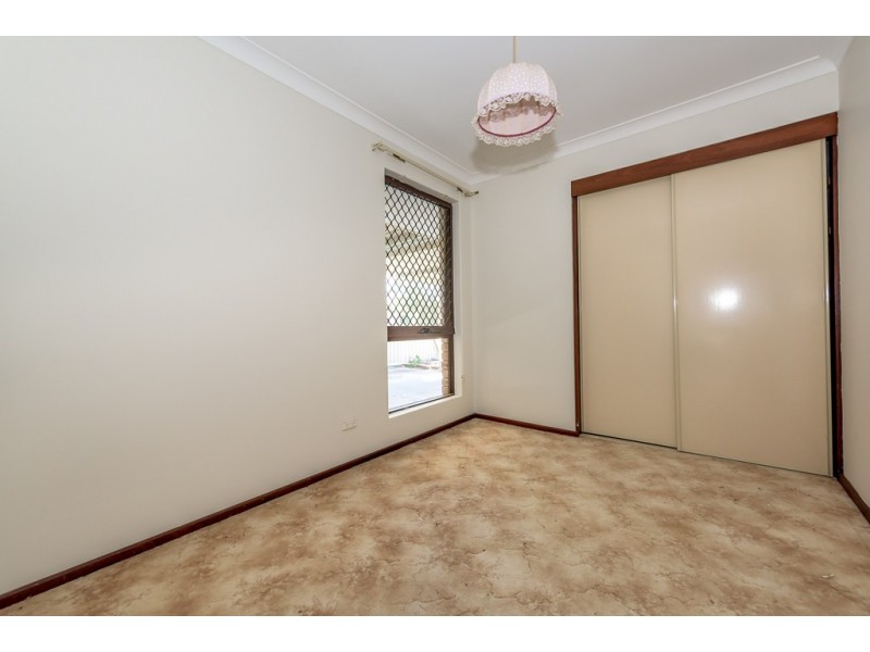 81 Fendam St, Warnbro WA 6169