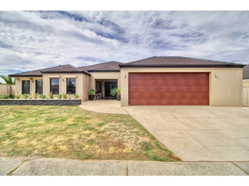 1 Abbeytown Circle, Waikiki WA 6169