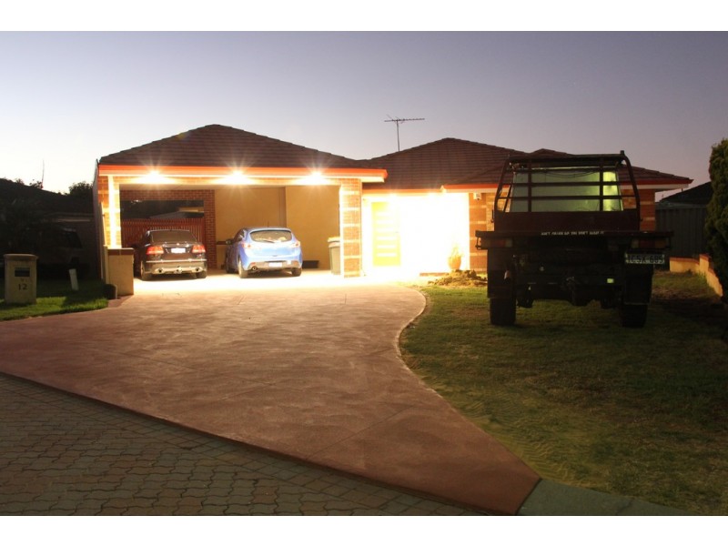 10 Solander Close, Waikiki WA 6169
