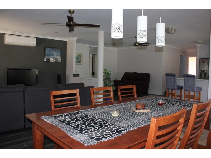 10 Solander Close, Waikiki WA 6169
