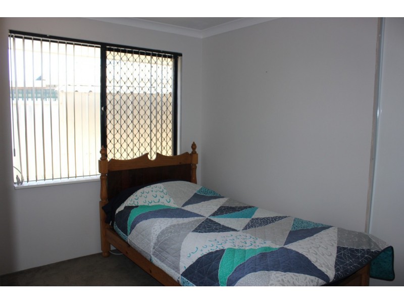 10 Solander Close, Waikiki WA 6169