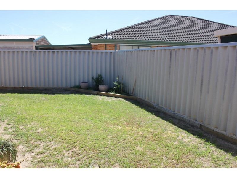 10 Solander Close, Waikiki WA 6169