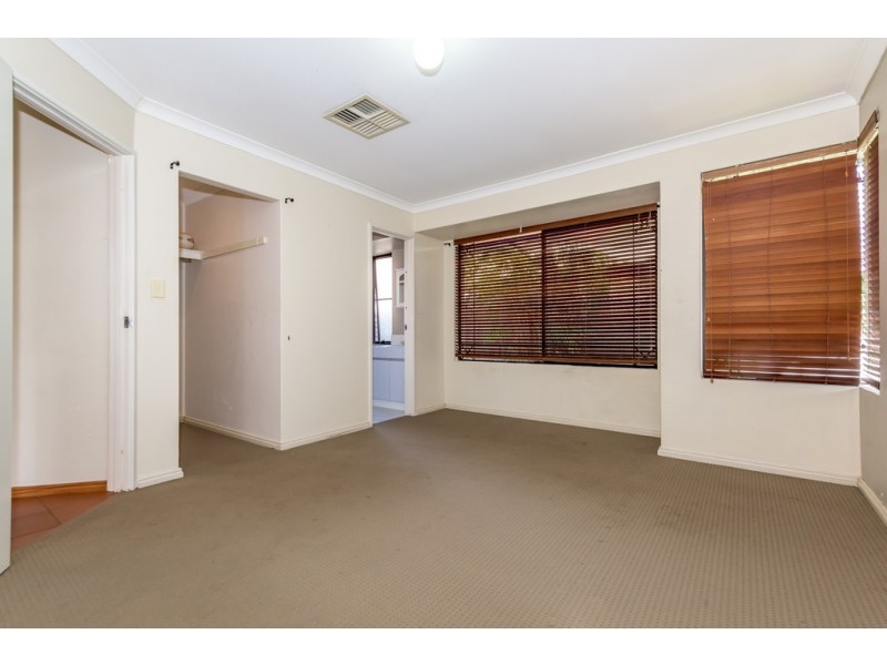 6 Dublin Close, Warnbro WA 6169