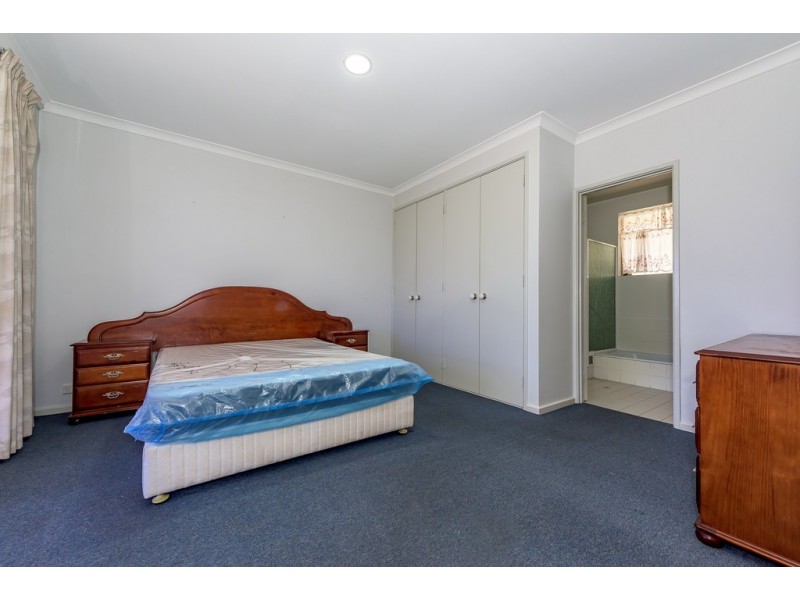 9 Shelton, Waikiki WA 6169