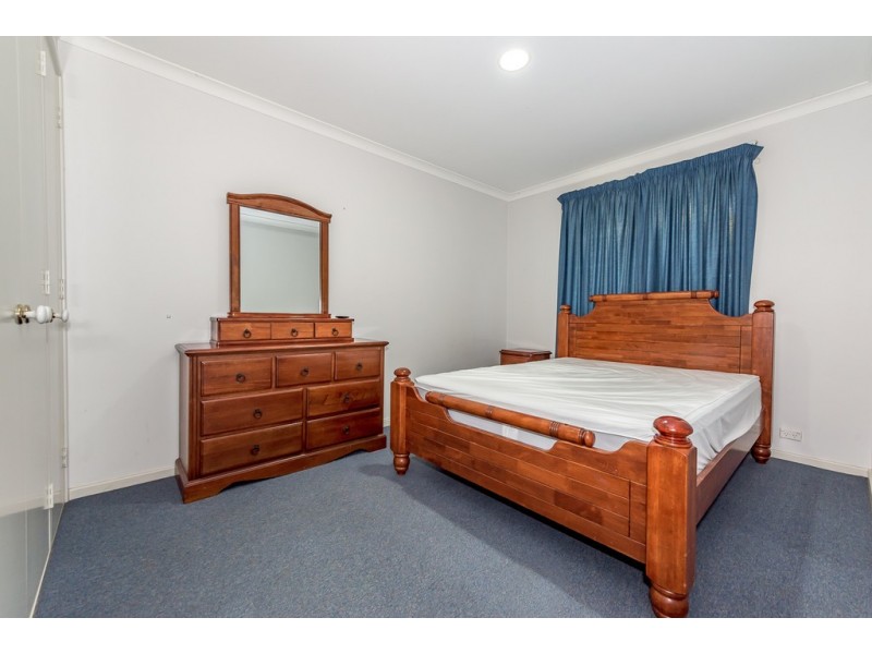 9 Shelton, Waikiki WA 6169