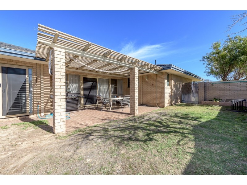 9 Shelton, Waikiki WA 6169