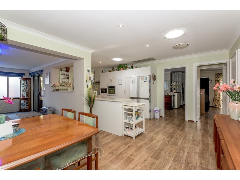 6 Neale Place, Cooloongup WA 6168