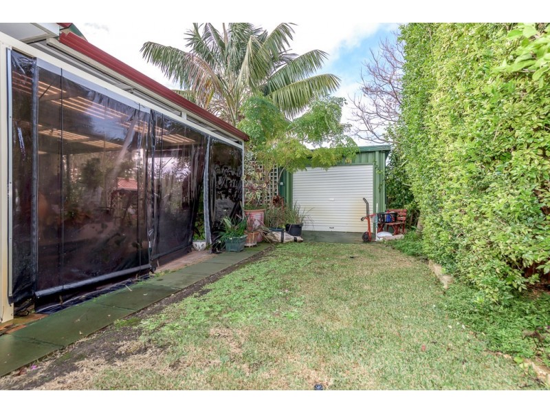 6 Neale Place, Cooloongup WA 6168