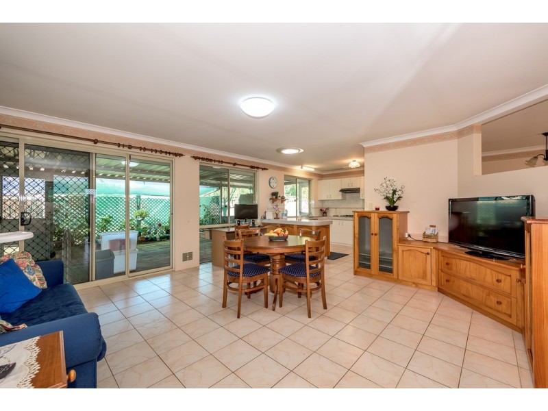 18 Fairview Drive, Waikiki WA 6169