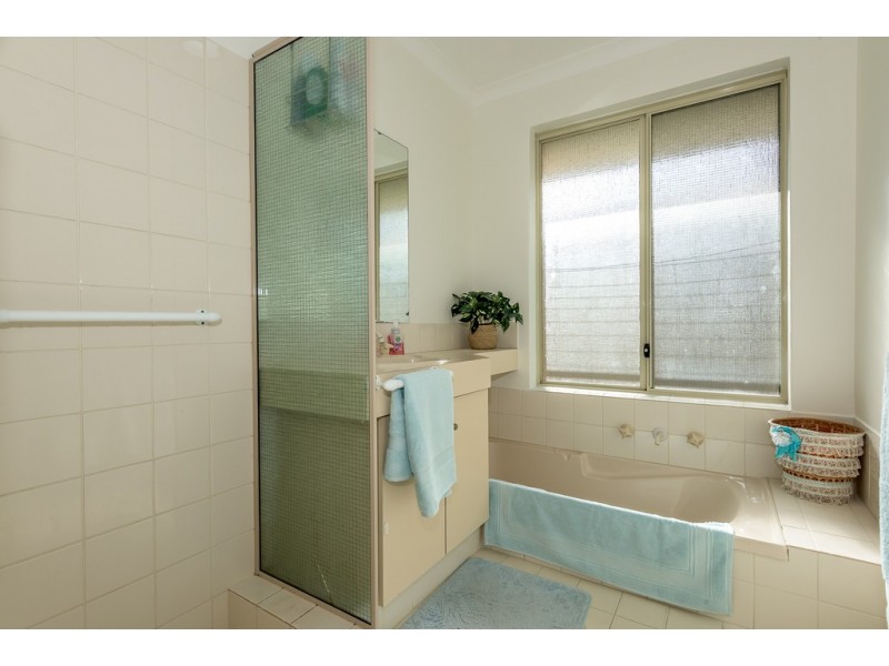 18 Fairview Drive, Waikiki WA 6169