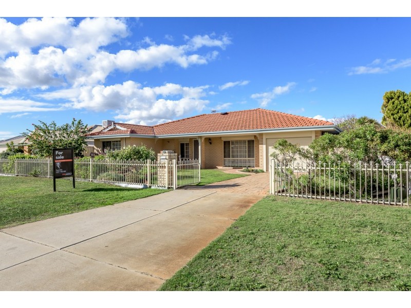 18 Fairview Drive, Waikiki WA 6169