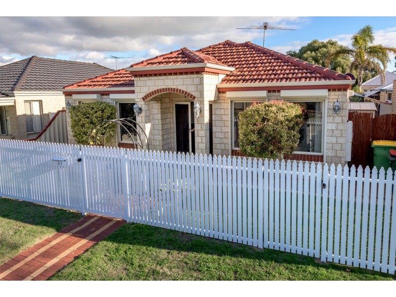 21 Laguardia Loop, Port Kennedy WA 6172