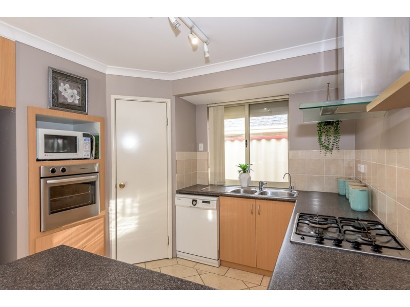 21 Laguardia Loop, Port Kennedy WA 6172