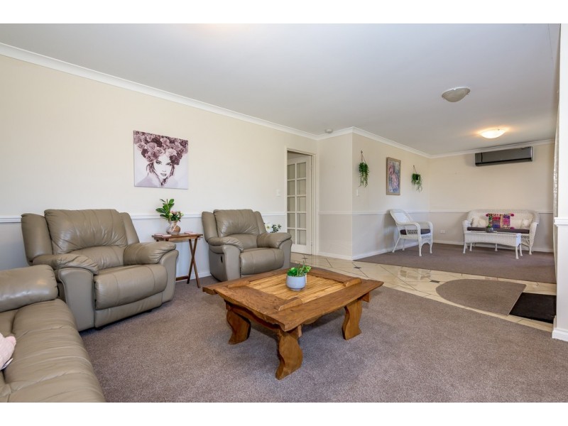 21 Laguardia Loop, Port Kennedy WA 6172